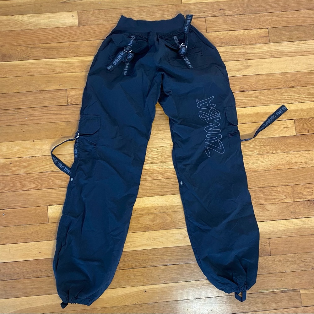 Zumba Women Small Cargo Convertible Pants Feel The Music Black Dance - S